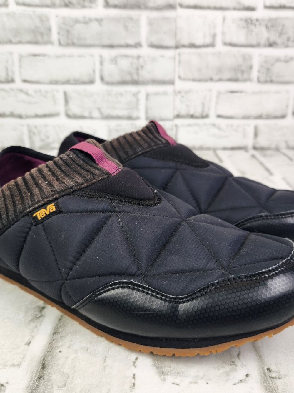 Teva ReEmber Women's Sz 11 Black Moc Shadow Quilted Slip-On Outdoor Slippers